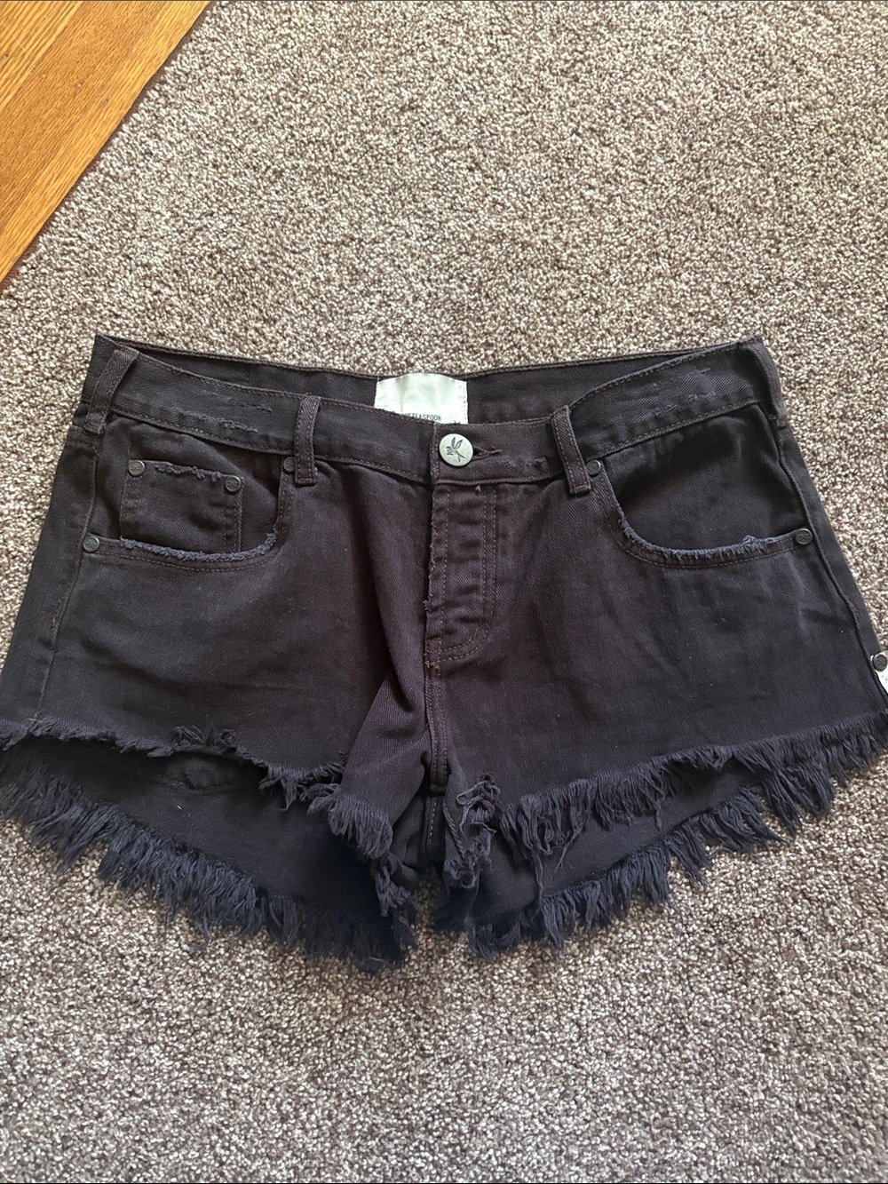 One Teaspoon Low Waist Bonita Frayed Hem Black Denim Women’s Shorts Size 29